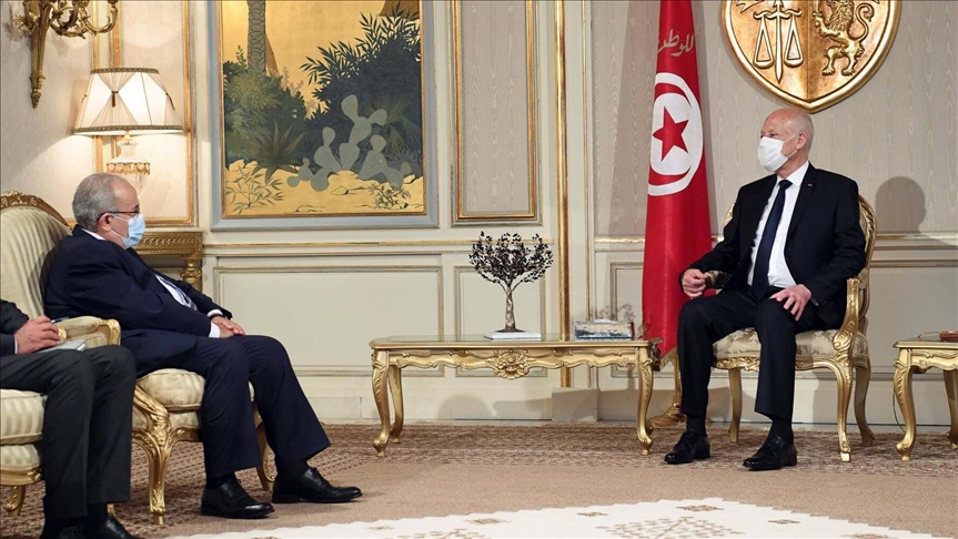 Tunisian president discusses regional issues with Algeria's foreign minister
