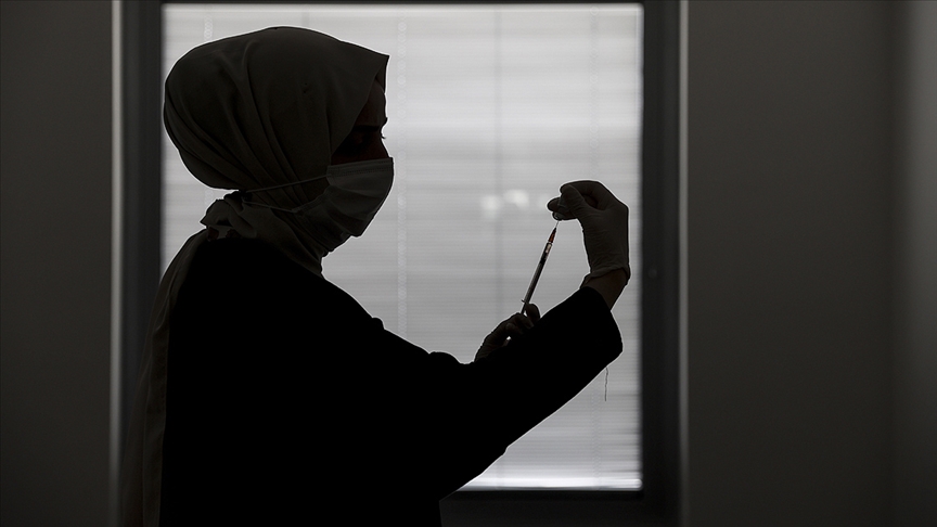Türkiye'nin koronavirüsle mücadelesinde son 24 saatte yaşananlar