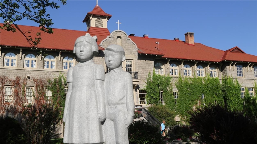 Sobrevivientes de escuelas residenciales en Canadá piden que tribunal divulgue documento sobre el caso