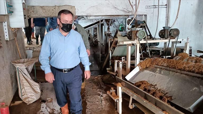 ÇAYKUR'un selden etkilenen üç fabrikası yeniden devreye girdi