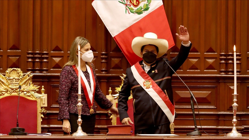 Perú celebra el bicentenario de su independencia con la posesión de Pedro Castillo