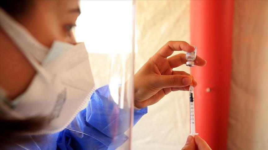 В Турции первой дозой вакцины привиты более 40 млн человек