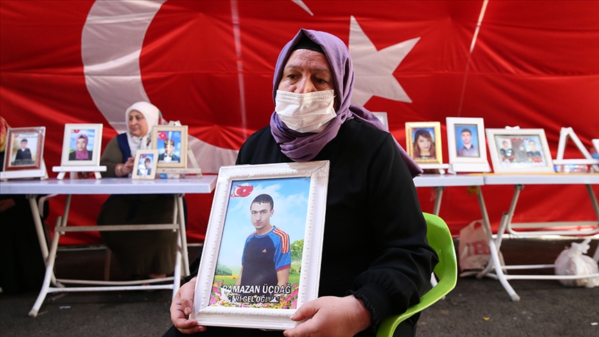 Diyarbakır annelerinden Üçdağ: Oğlumu almadan gitmeyeceğim