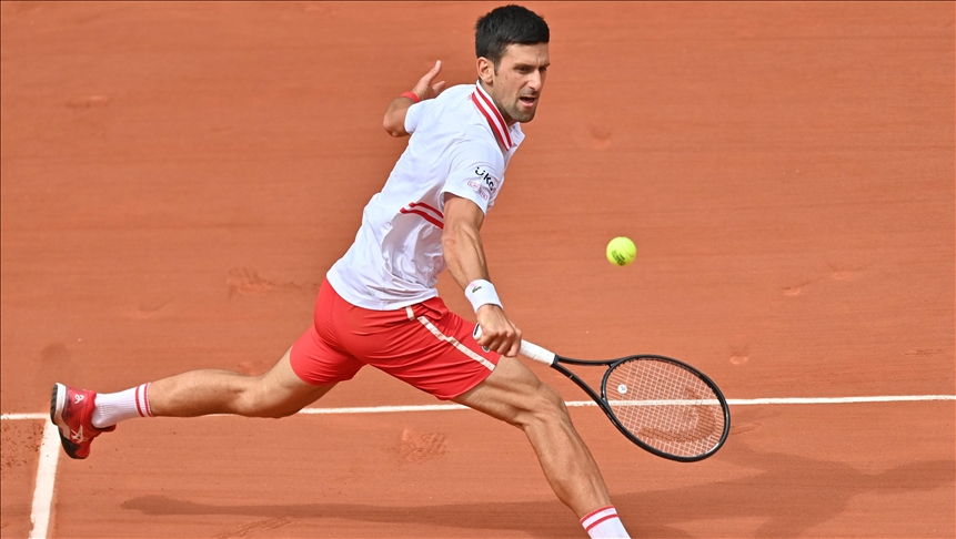 Djokovic becomes first player to reach 3 Olympics singles semifinals