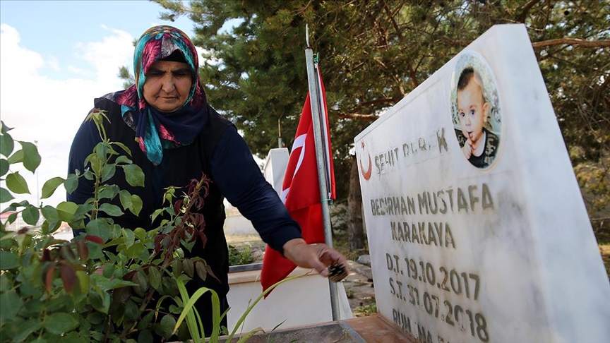 Şehit torunu Bedirhan bebek ve kızının acısını 3 yıldır yüreğinde yaşıyor