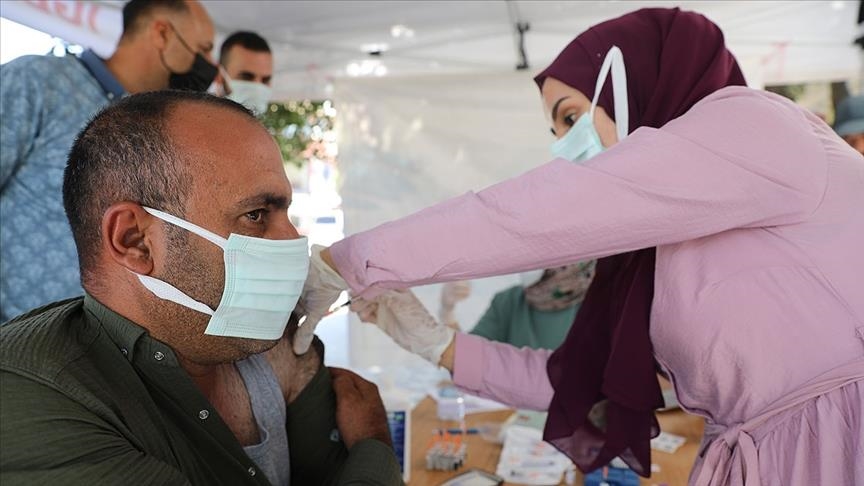 Турскиот министер Коџа: „Бројот на лица кои сѐ уште ја немаат примено првата доза од вакцините намален на 21.585.060“