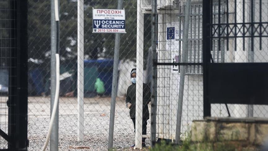 Правозащитники: Греция лишает детей-беженцев права на образование