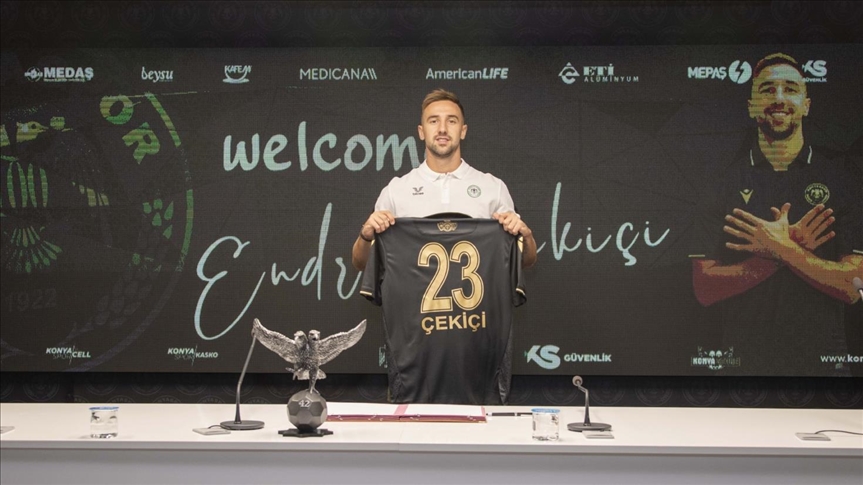 Konyaspor transferoi futbollistin shqiptar Endri Çekiçi