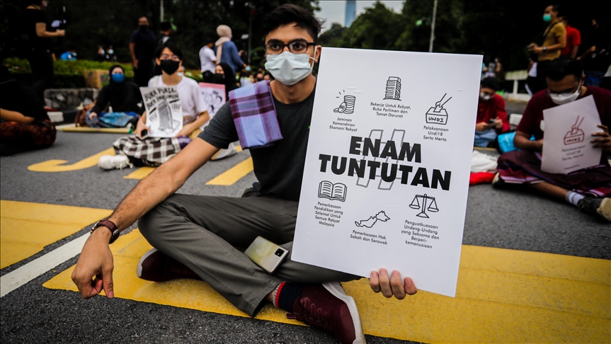 Pemuda Malaysia tuntut semua menteri tanggung jawab terkait konflik dengan Agong
