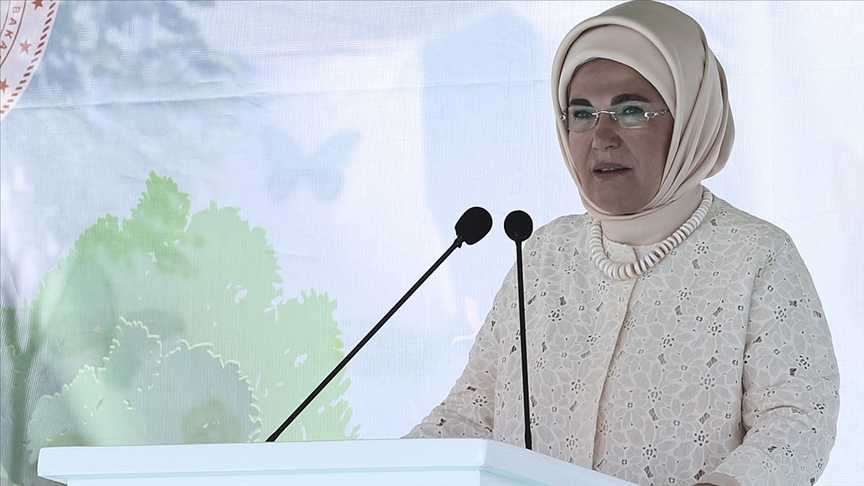 Emine Erdoğan'dan yanan ormanları yeni fidanlarla yeşertme çağrısı