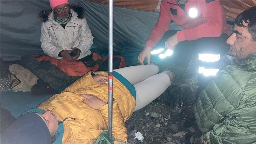 Injured Ukrainian mountaineers rescued in NE Turkey