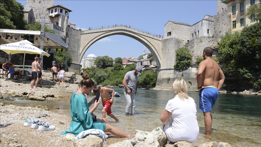 BiH: Temperature do 41 stepen Celzijusa, mogući lokalni pljuskovi u Bosni