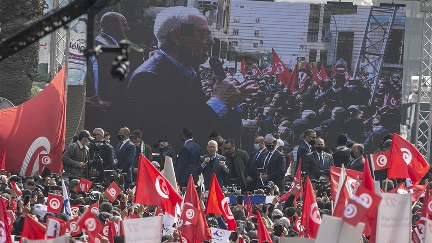 Tunus'ta Nahda Hareketinden Cumhurbaşkanı'na ülkede 'anayasal sürece dönülmesi' çağrısı