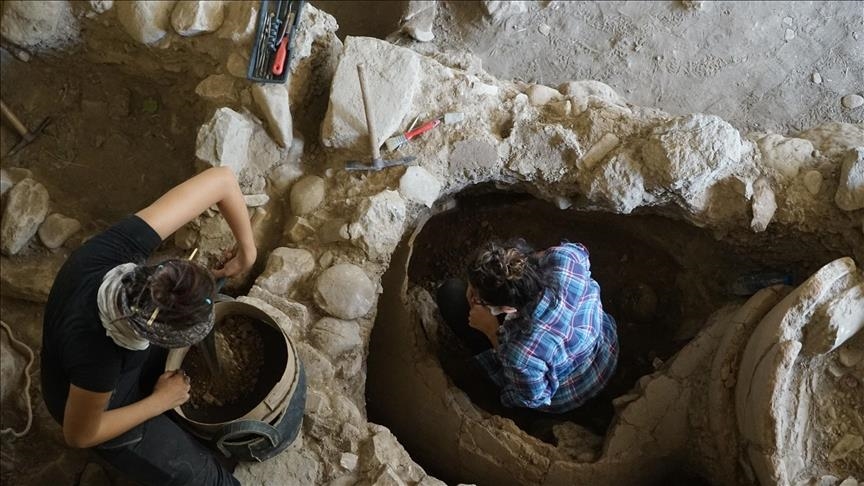 Pithos burials found in Turkey’s ancient city of Antandros