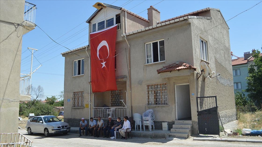 Manavgat'taki yangında yaşamını yitiren orman işçisi Cinbaş'ı Afyonkarahisar'daki yakınları anlattı