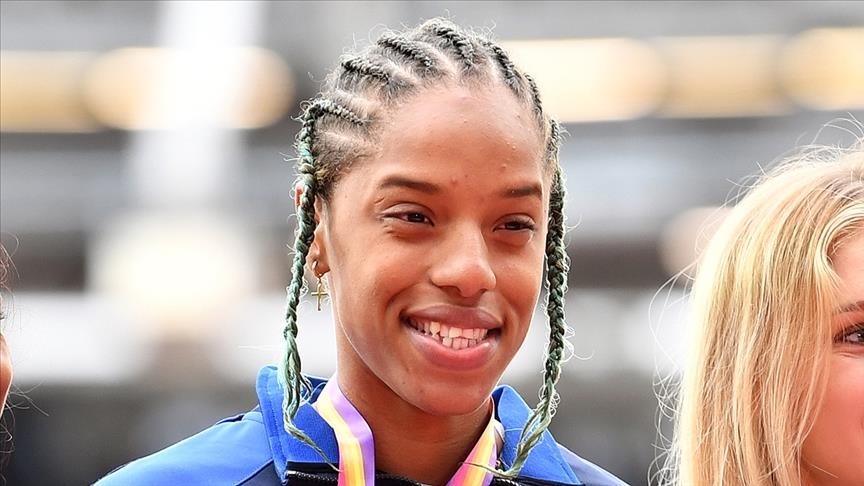 Venezuela's Rojas wins gold, sets new record in women's triple jump