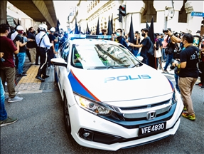 Polisi hentikan anggota dewan oposisi Malaysia bergerak menuju parlemen