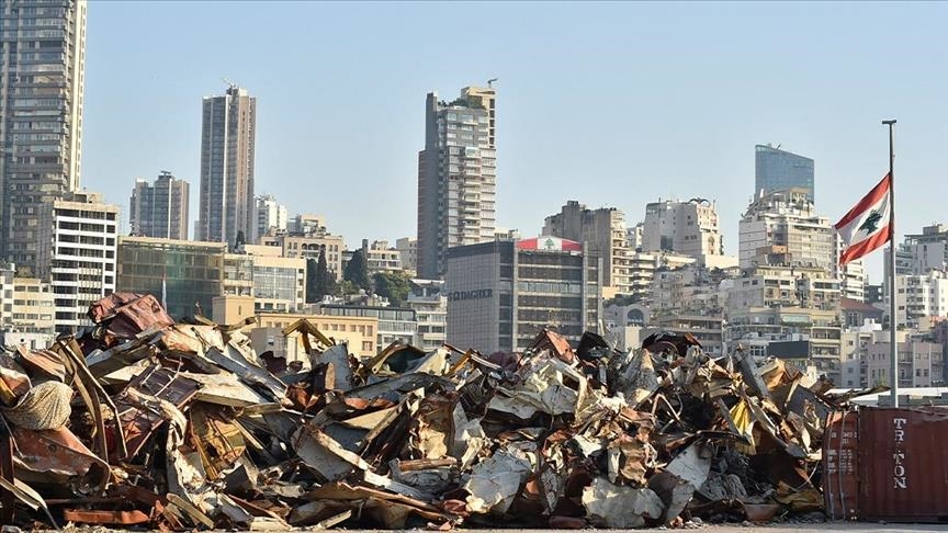 عام على انفجار بيروت.. تركيا بمقدمة الدول التي هرعت لنجدة لبنان (تقرير)