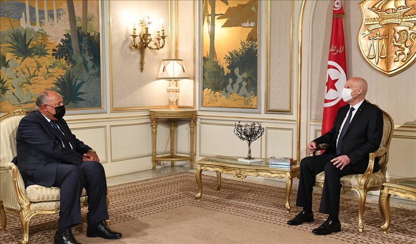 Tunisie: Shoukry rencontre Saïed et lui assure du soutien d’Al-Sissi aux mesures d’exception