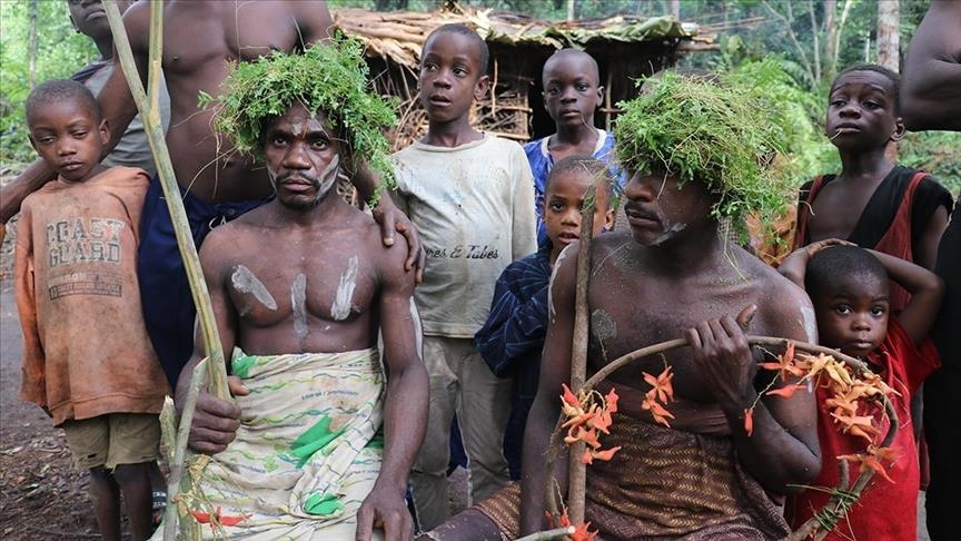 Africa's Pygmies not giving up on their ancient lifestyle