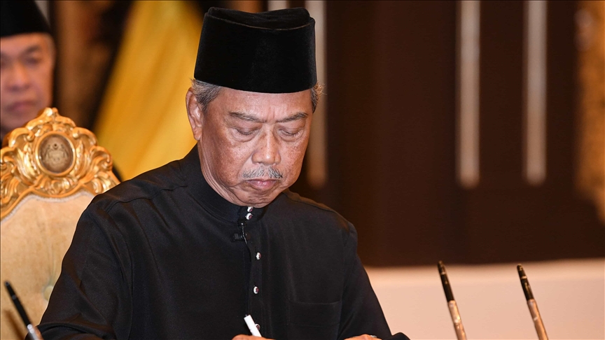 El primer ministro de Malasia se niega a renunciar a pesar de la creciente presión