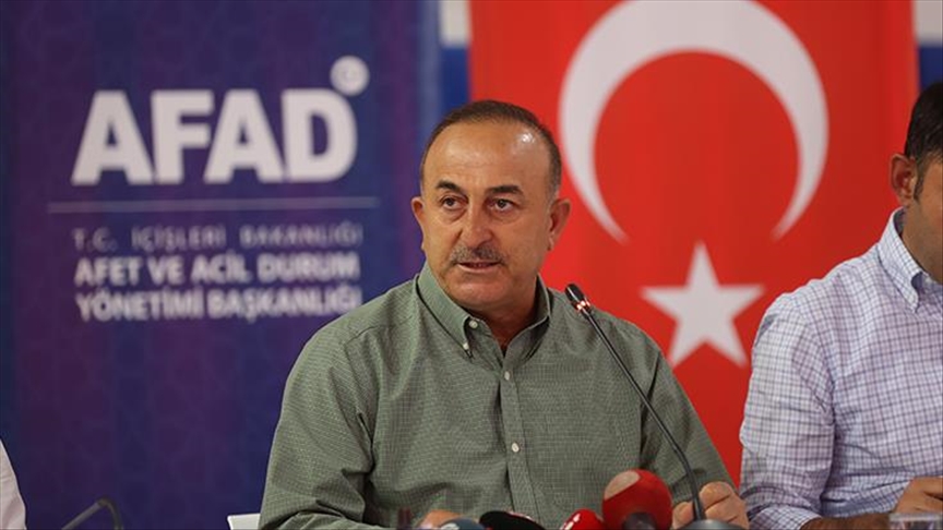 Чавушоглу: Азербайджан отправит в Турцию еще одну группу пожарных