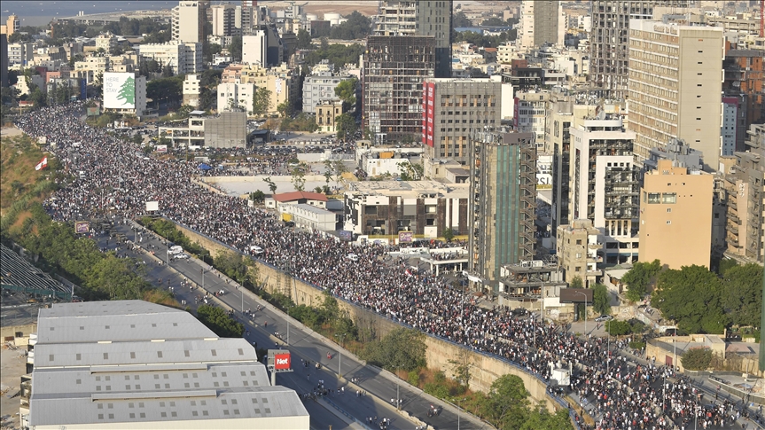 56 جريحا في مواجهات بين محتجين والأمن بذكرى انفجار بيروت 
