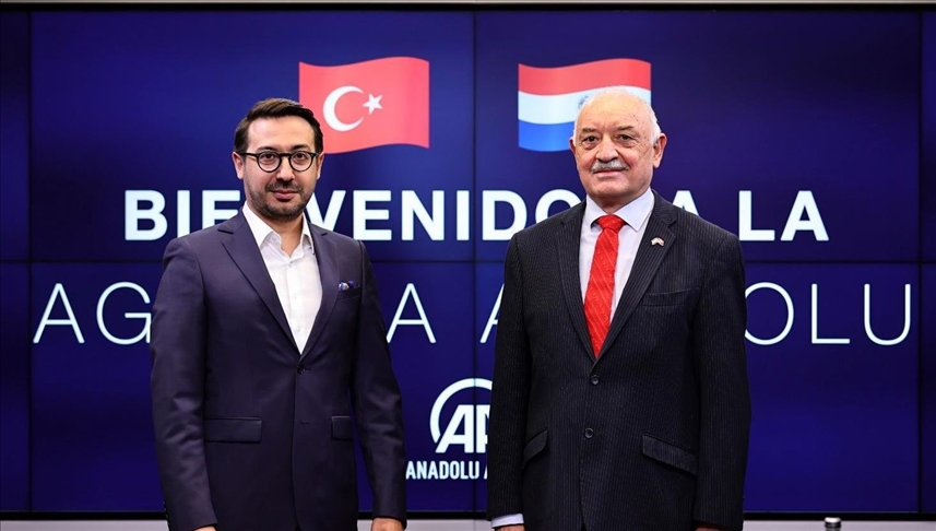 El embajador de Paraguay en Turquía visita la sede de la Agencia Anadolu