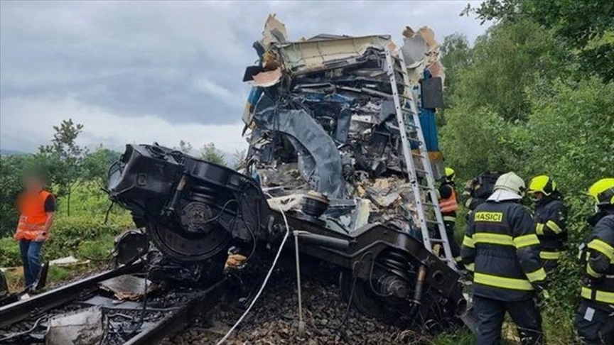 В Чехии столкнулись пассажирские поезда: 2 погибших