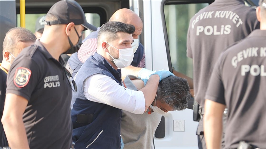 Konya'da 7 kişinin öldürülmesiyle ilgili yakalanan katil zanlısı Mehmet Altun adliyeye sevk edildi