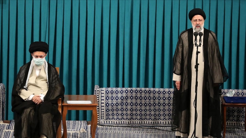 El clérigo ultraconservador Ebrahim Raisi se juramenta como el nuevo  presidente de Irán