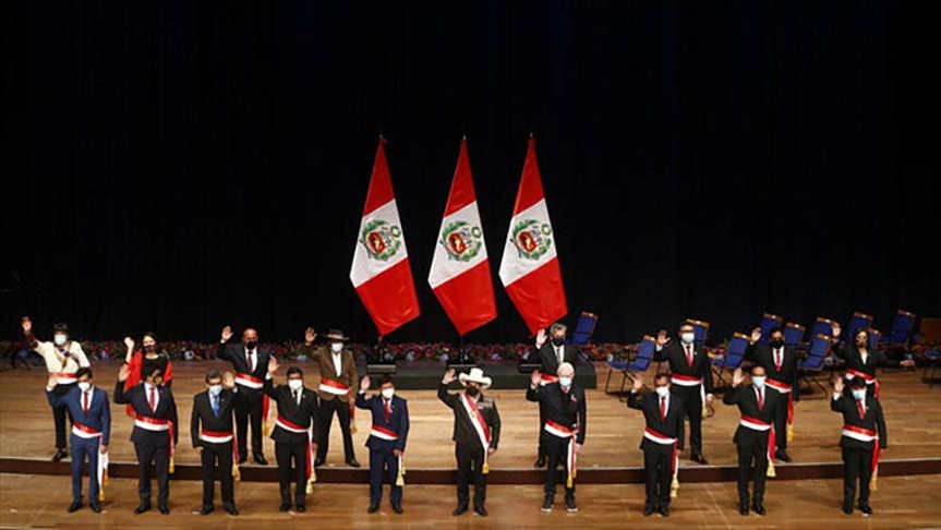 Fuerzas políticas de Perú piden al Gobierno reestructurar el gabinete ministerial recién investido