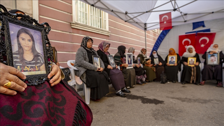 Anti-PKK sit-in protest continues in southeastern Turkey