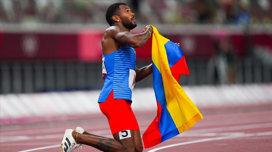 Quién es Anthony Zambrano, el primer hombre colombiano en ganar una medalla olímpica en los 400 metros planos