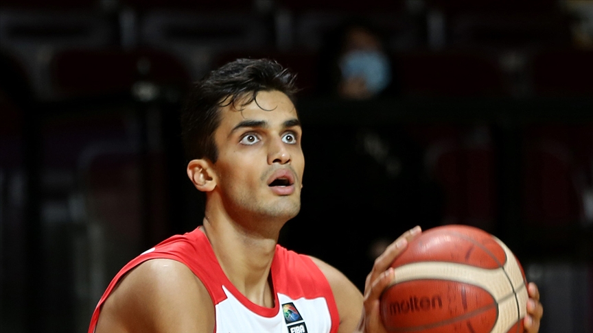 Milli basketbolcu Ömer Faruk Yurtseven, NBA Yaz Ligi'ndeki ikinci maçında 25 sayı kaydetti