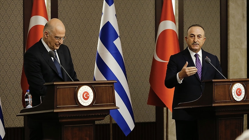 Dışişleri Bakanı Çavuşoğlu'ndan Yunan mevkidaşına Yunanistan'daki yangınlar nedeniyle geçmiş olsun telefonu