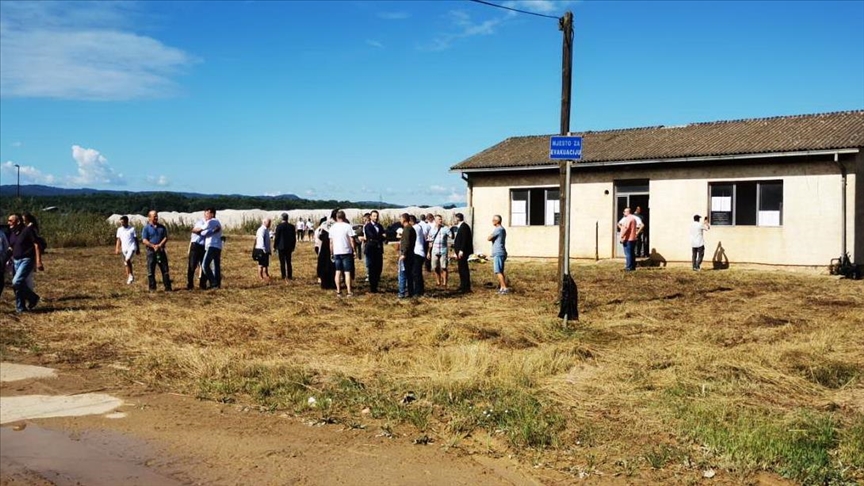 Bosna Savaşı'nın 'ölüm kampı'nda katledilen kurbanlar törenle anıldı
