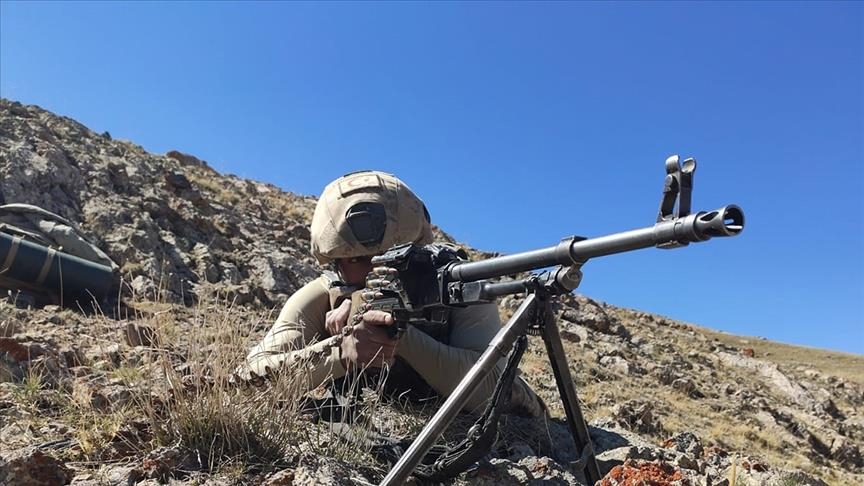 ВС Турции нейтрализовали трех террористов в Ираке и Сирии