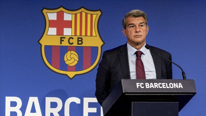 ¿Por qué se fue Messi del Barcelona?