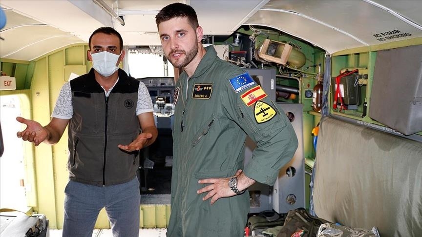Spanish crew tells of aerial firefighting efforts in Turkey