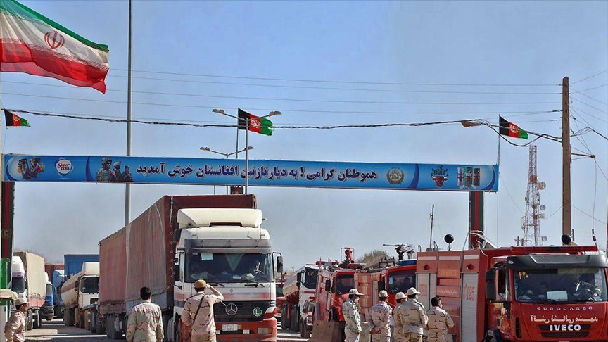 گمرک ایران: هر سه مرز کشور با افغانستان باز هستند