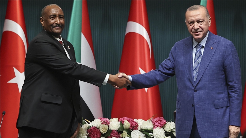 Erdogan: Turska ostaje uz bratski narod i vlasti Sudana