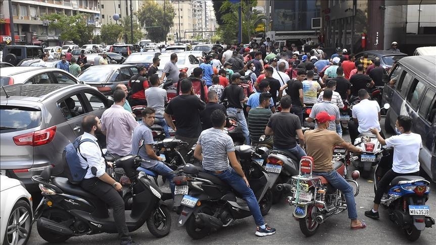 لبنان..وقف دعم الوقود يفجّر غضباً شعبياً