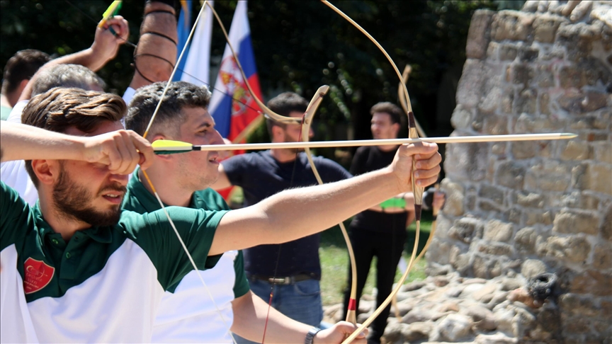 Novi Pazar: Kup u tradicionalnom streličarstvu okupio takmičare iz regije