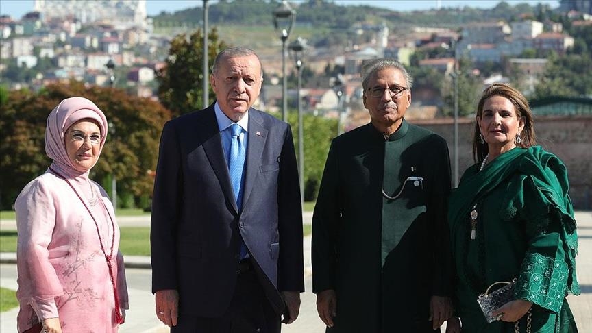 دیدار سران ترکیه و پاکستان در استانبول