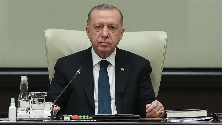 Cumhurbaşkanı Erdoğan: Sınırlarda ördüğümüz duvarlarla giriş-çıkışları tamamen engellemiş olacağız