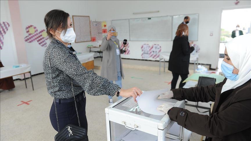 الإسلاميون في الحكم.. خمس تجارب بالعالم العربي (تحليل)