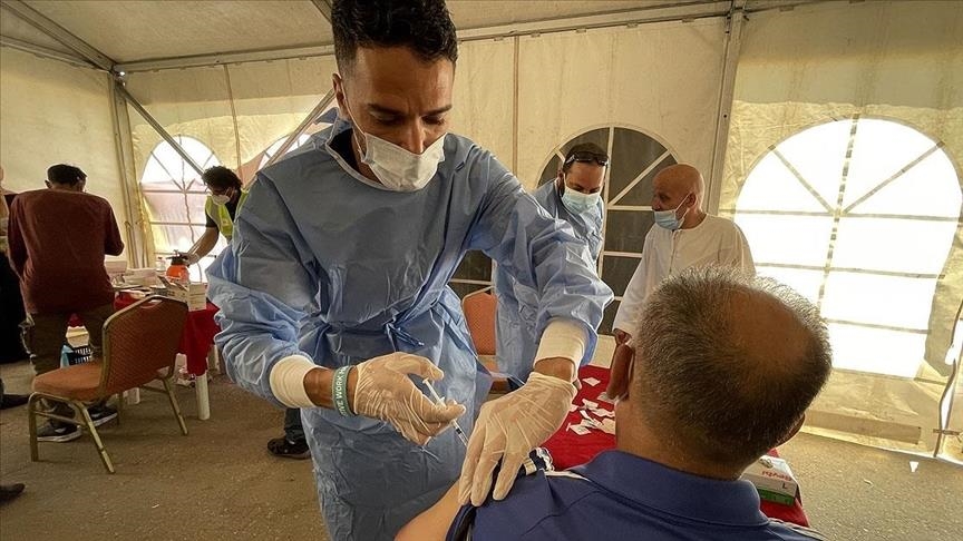 Over 4.72B COVID-19 vaccine jabs administered worldwide