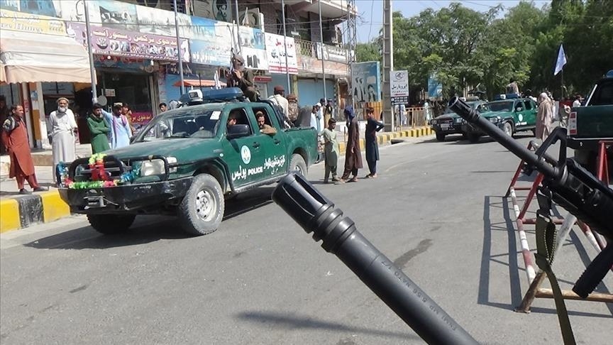 Crise en Afghanistan: le premier vol militaire affrété pour évacuer les Français arrive à Paris