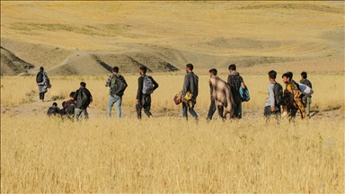 İran, Afgan mültecilerin ülkeye girişini engelleyecek